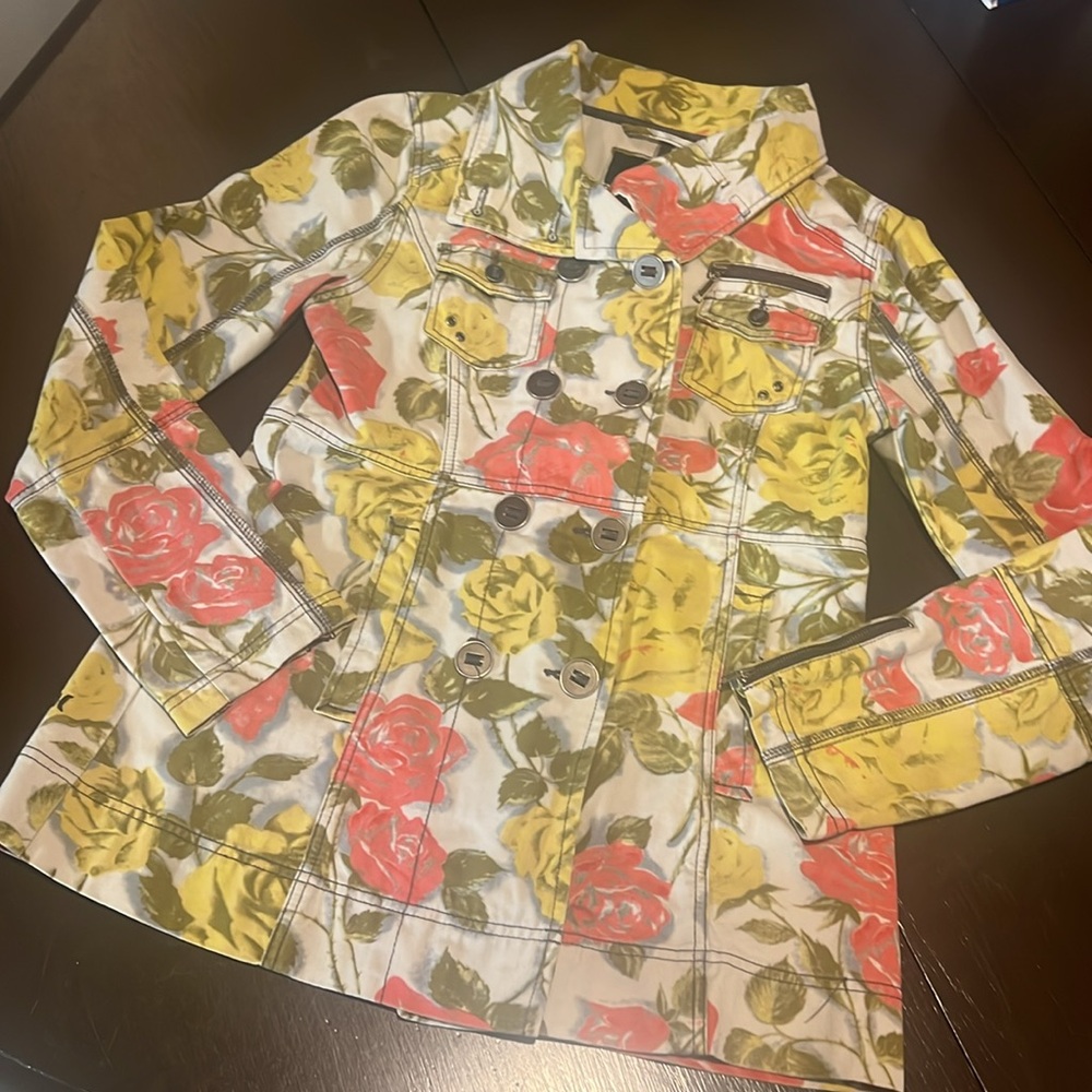 Hurley Pink & Yellow Floral Women’s Jacket Size Small.